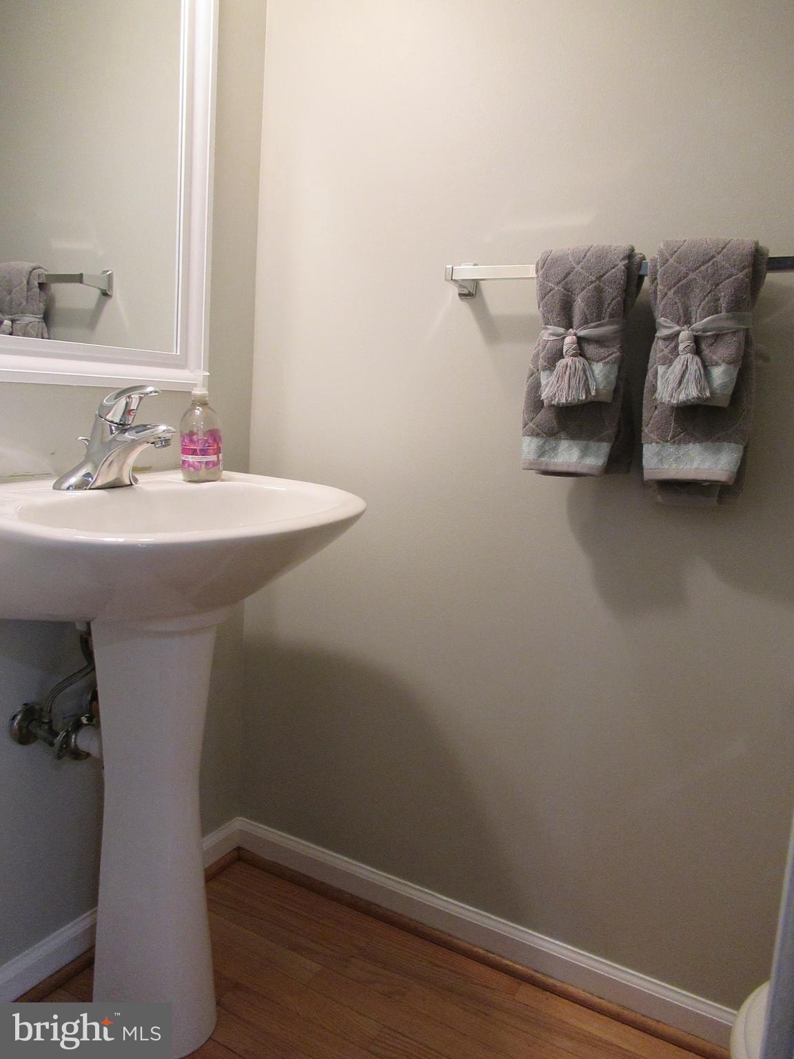 13925 Lullaby Road Germantown, MD 20874 - Photo 3 of 39 Gallery Image 3