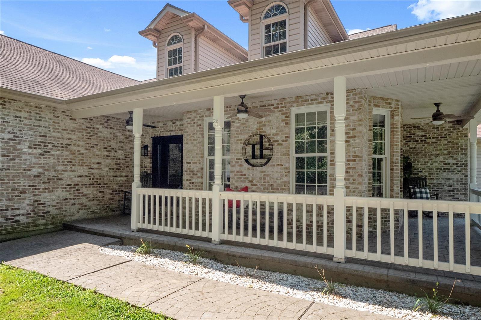 5631 Winding Path Lane Waterloo, IL 62298 - Photo 3 of 48 Gallery Image 3