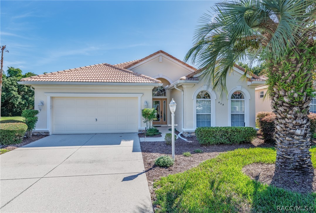 639 West Doerr Path Hernando, FL 34442 - Photo 1 of 61
