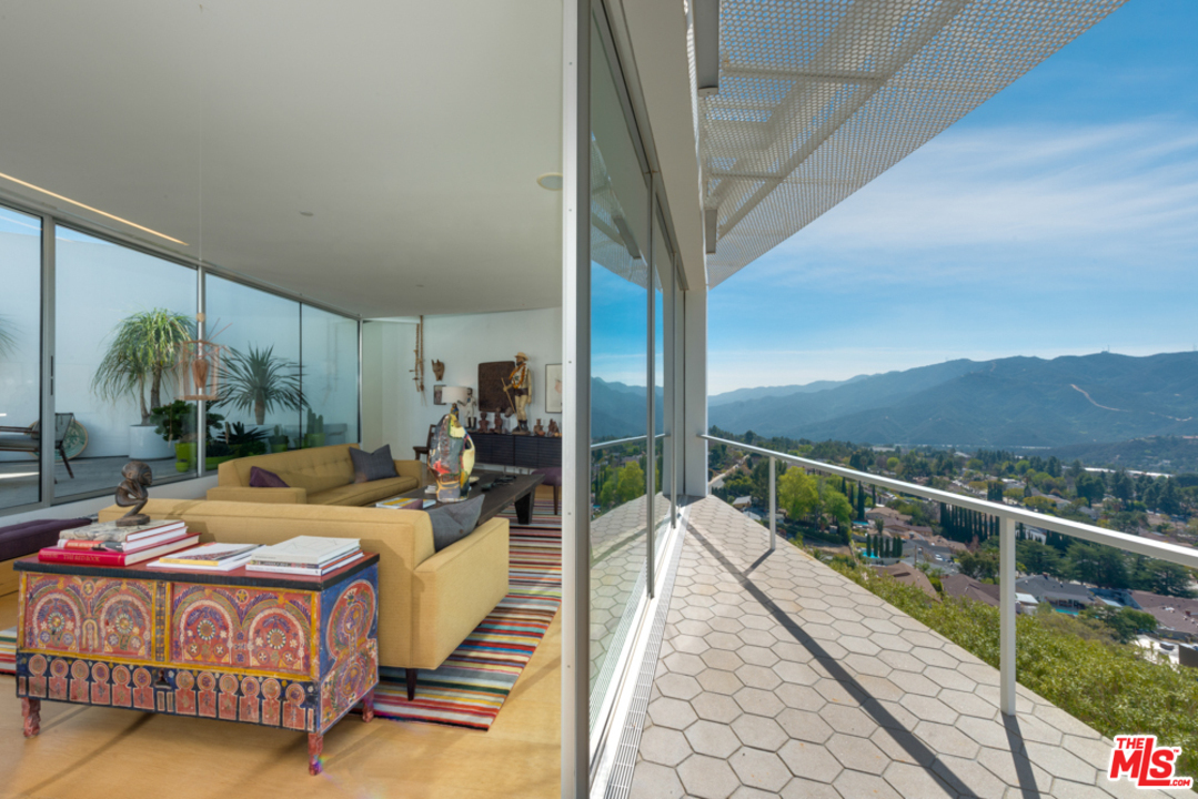 3947 Markridge Road La Crescenta, CA 91214 - Photo 12 of 54