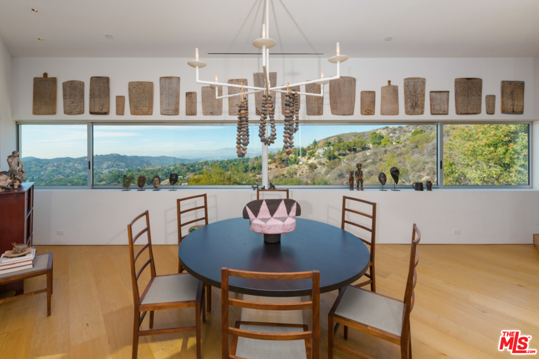 3947 Markridge Road La Crescenta, CA 91214 - Photo 13 of 54