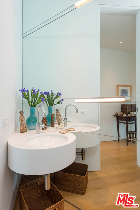 3947 Markridge Road La Crescenta, CA 91214 - Photo 14 of 54