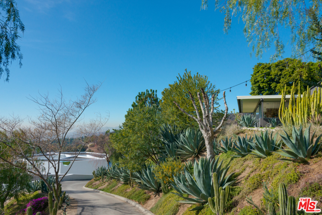 3947 Markridge Road La Crescenta, CA 91214 - Photo 27 of 54