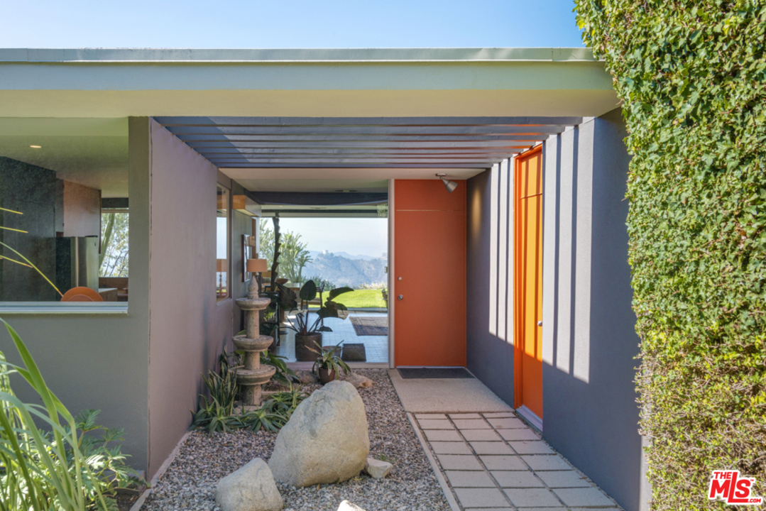 3947 Markridge Road La Crescenta, CA 91214 - Photo 32 of 54