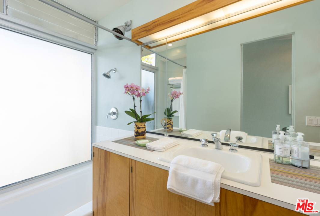 3947 Markridge Road La Crescenta, CA 91214 - Photo 43 of 54