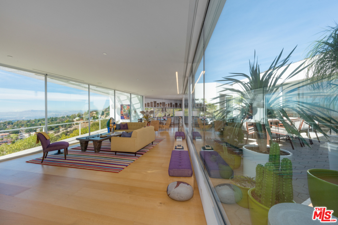 3947 Markridge Road La Crescenta, CA 91214 - Photo 7 of 54