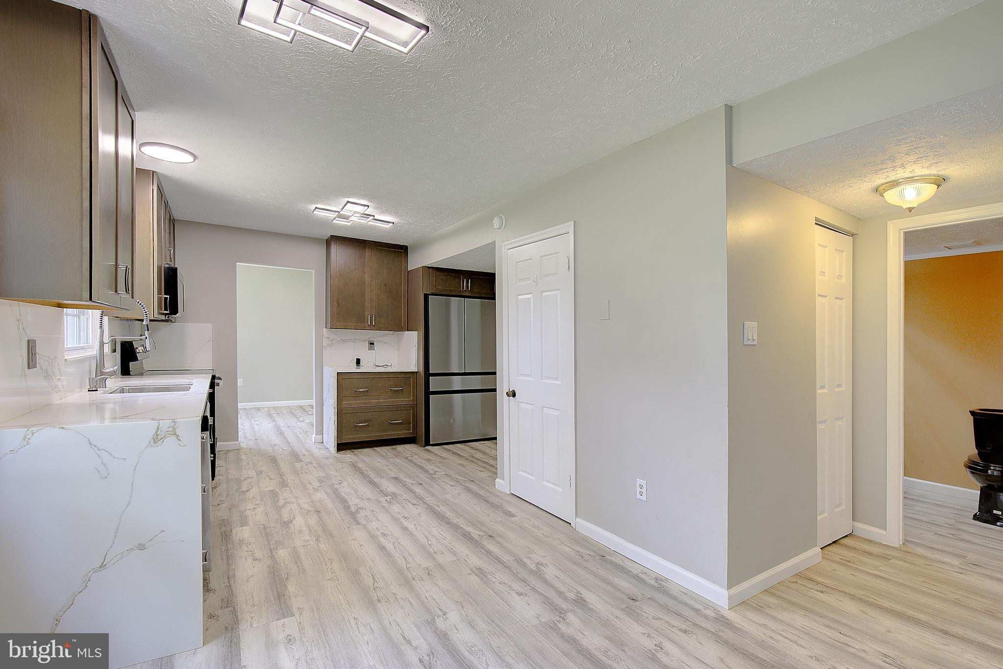 11611 Whittier Road Bowie, MD 20721 - Photo 15 of 39 Quartz Countertops