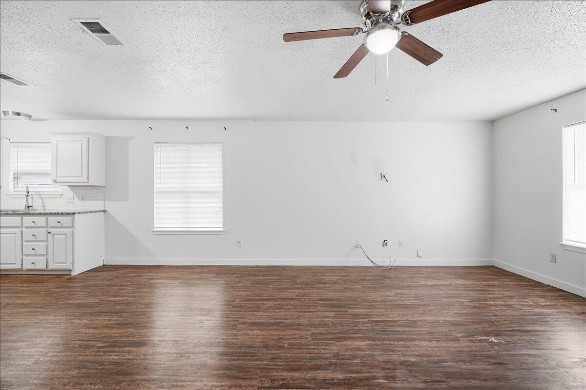 2722 3rd Street Lubbock, TX 79415 - Photo 6 of 22 06-2722_3rd_st_006