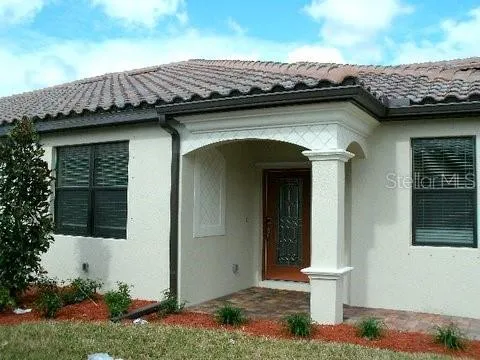 a view of a house with a tub