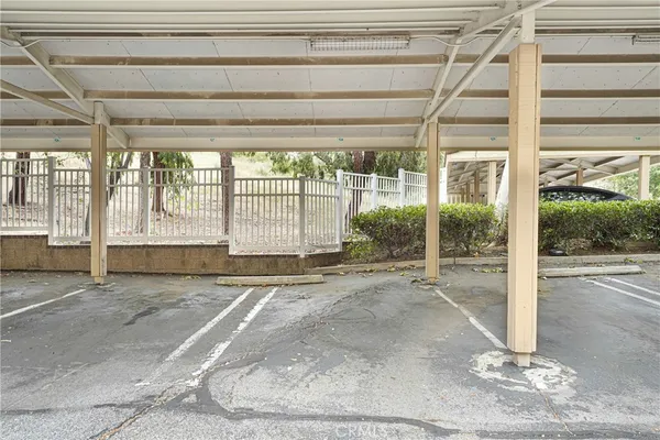 $385,000 | 5728 Oak Bend Lane, Unit 310, Oak Park, CA 91377