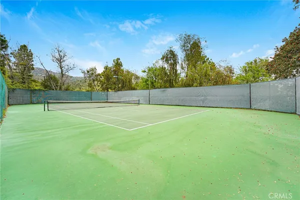 $385,000 | 5728 Oak Bend Lane, Unit 310, Oak Park, CA 91377