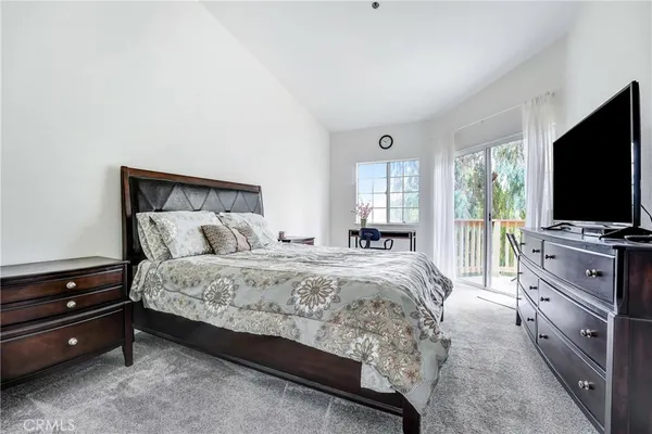 $385,000 | 5728 Oak Bend Lane, Unit 310, Oak Park, CA 91377