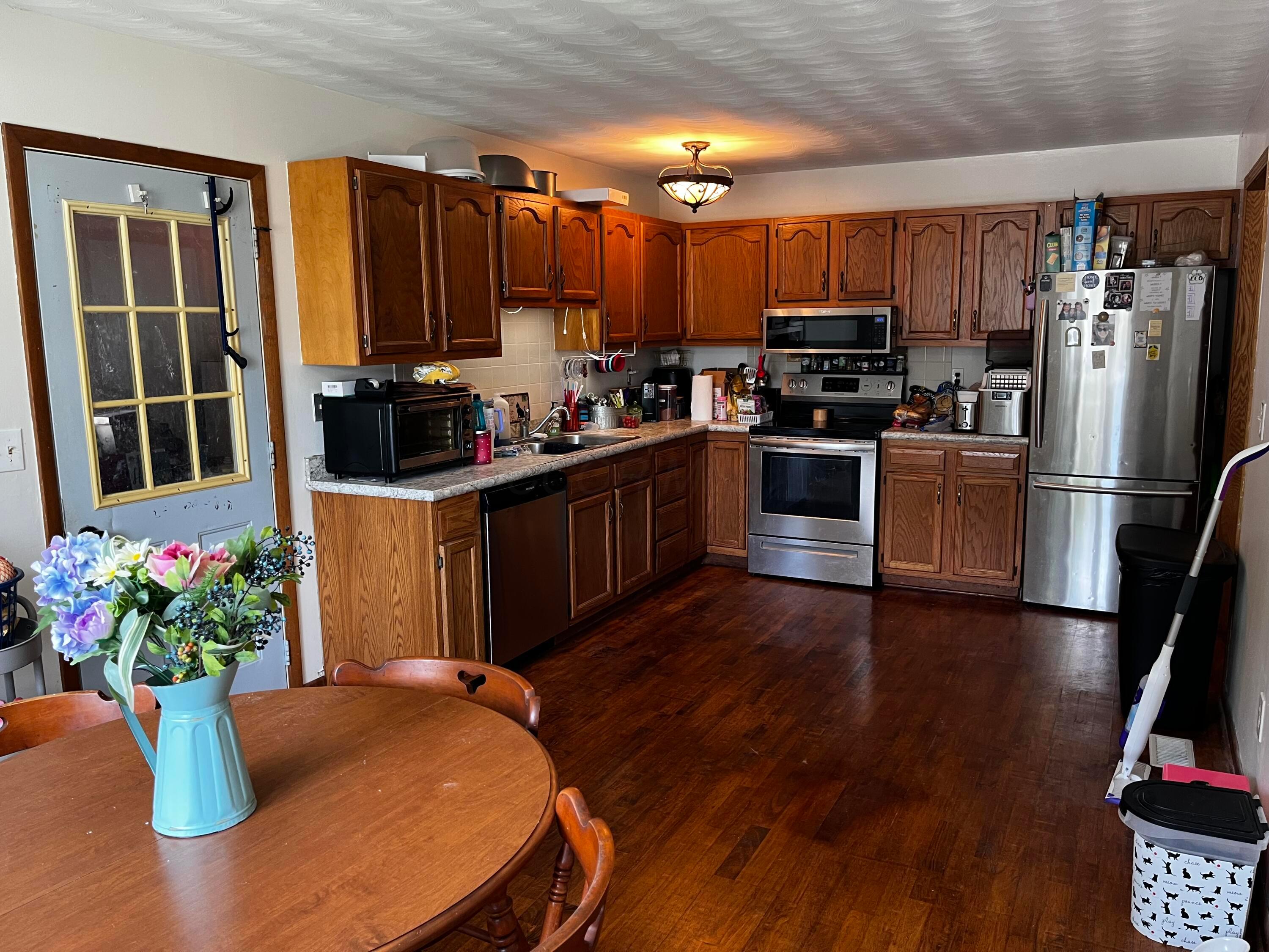 204 Cedar Heights Road Circleville, OH 43113 - Photo 6 of 24
