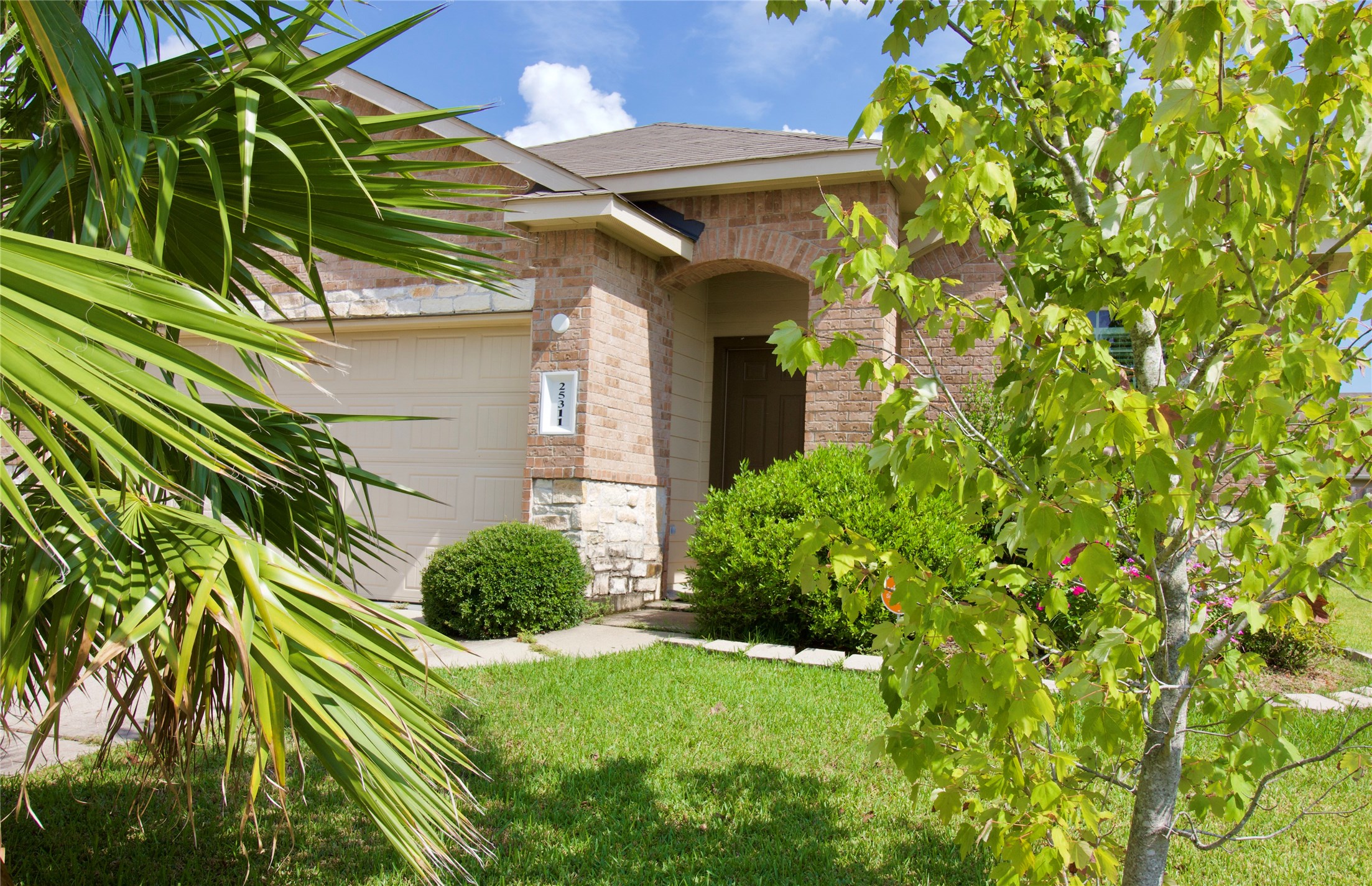 25311 Saddlebrook Ranch Drive Tomball, TX 77375 - Photo 3 of 30