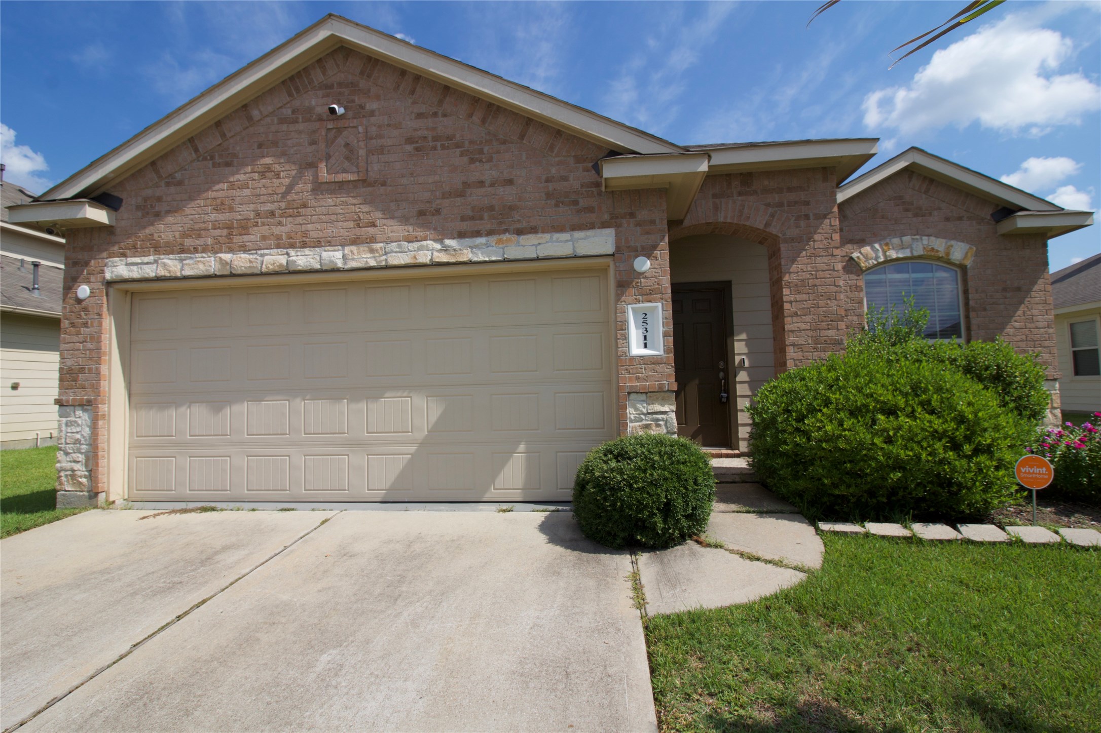 25311 Saddlebrook Ranch Drive Tomball, TX 77375 - Photo 5 of 30