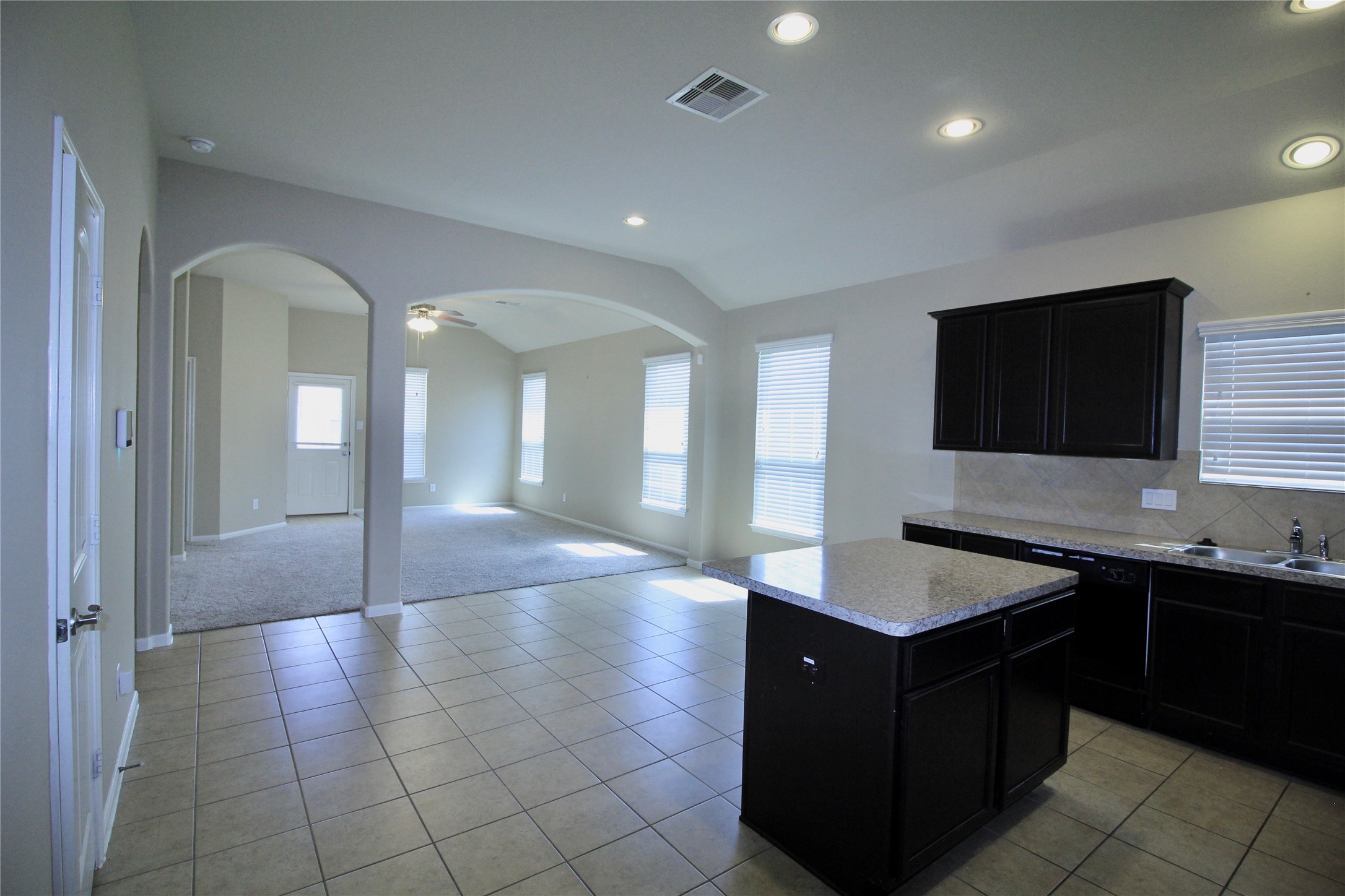 25311 Saddlebrook Ranch Drive Tomball, TX 77375 - Photo 10 of 30