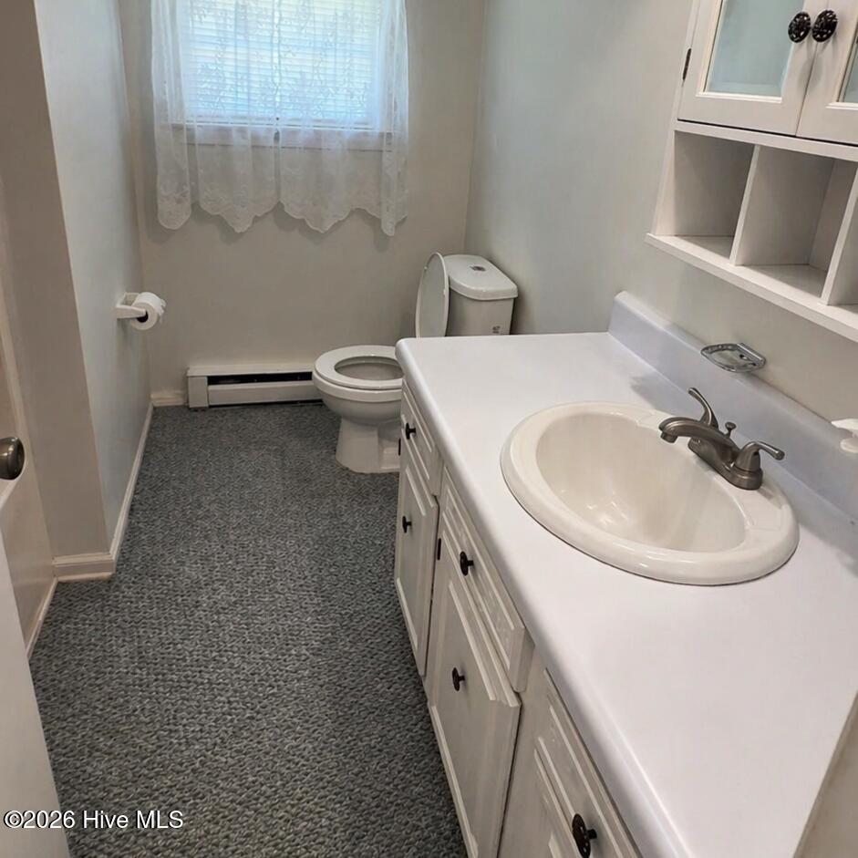 3246 Mobleys Bridge Road Grimesland, NC 27837 - Photo 7 of 11 Full bath square