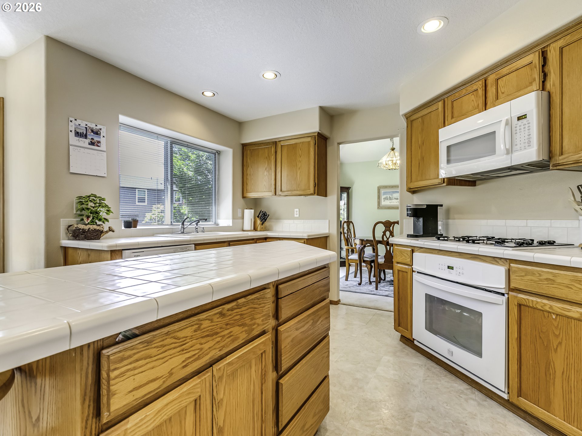 3371 Southwest Redfern Place Gresham, OR 97080 - Photo 20 of 48