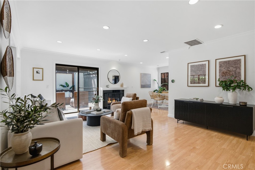 1429 Valley View Road, Unit 32 Glendale, CA 91202 - Photo 1 of 35