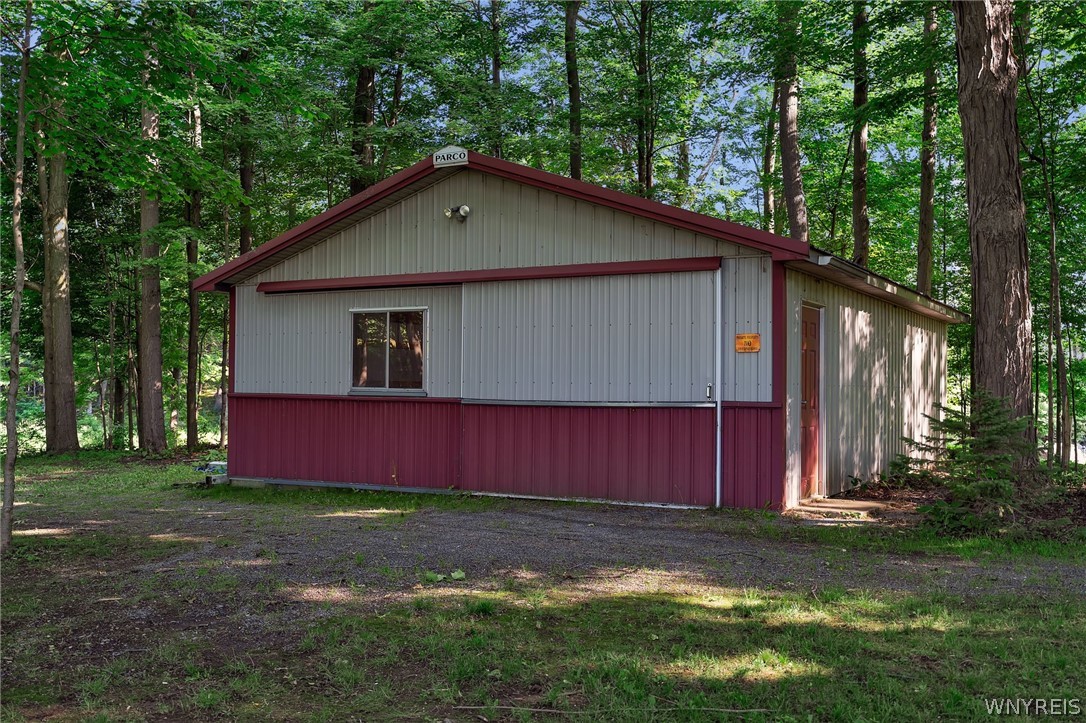 1333 Little Falls Road Pembroke, NY 14036 - Photo 40 of 42 barn