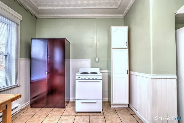 $265,000 | 136 Church Street, Putnam, CT 06260