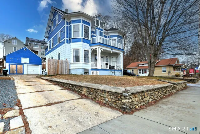 $265,000 | 136 Church Street, Putnam, CT 06260