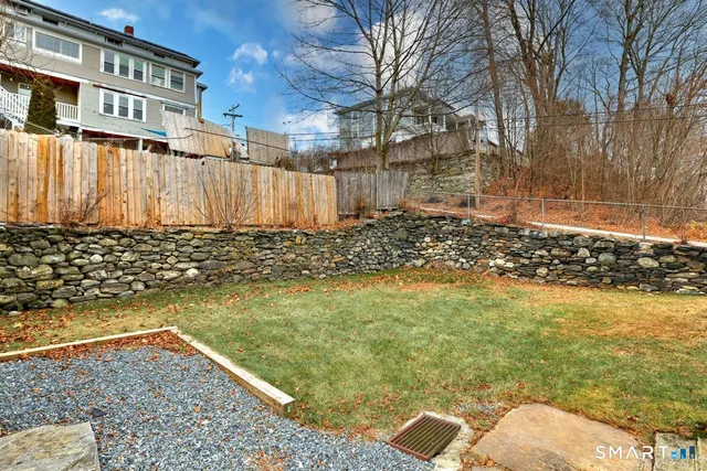 $265,000 | 136 Church Street, Putnam, CT 06260