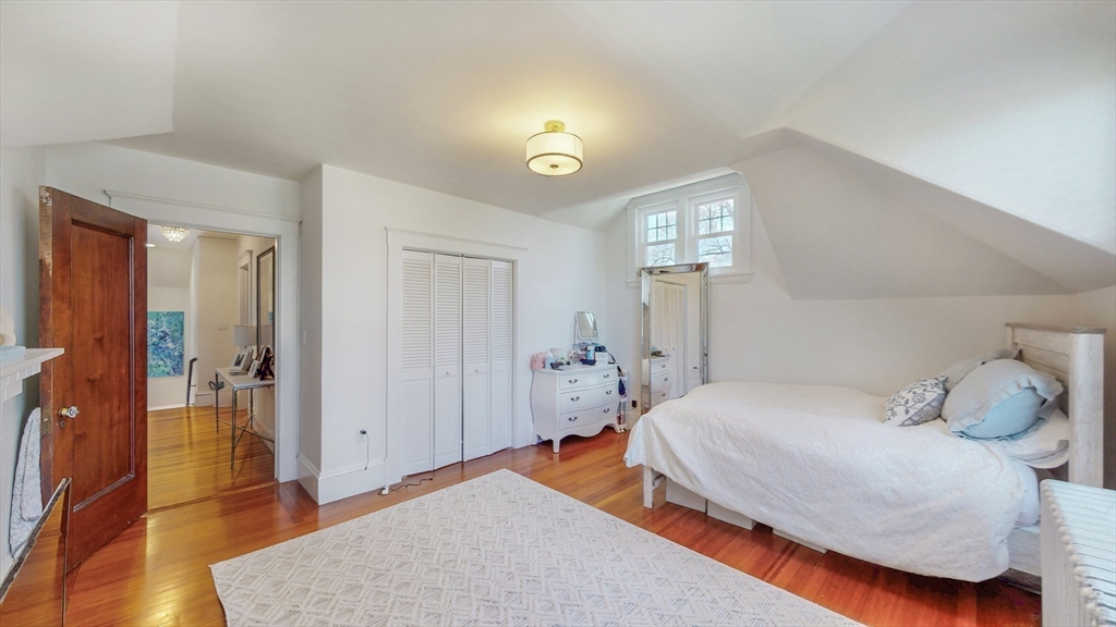 52 Rockledge Road Newton, MA 02461 - Photo 14 of 19