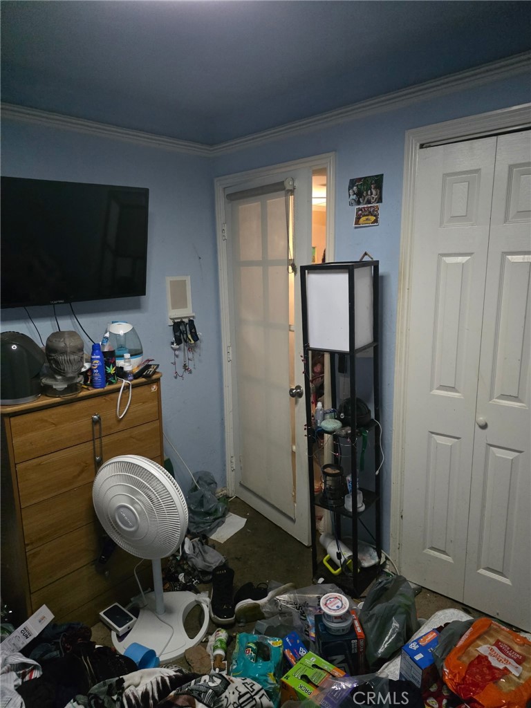 8710 Wahl Street Santee, CA 92071 - Photo 18 of 19 a room with toys and wooden floor