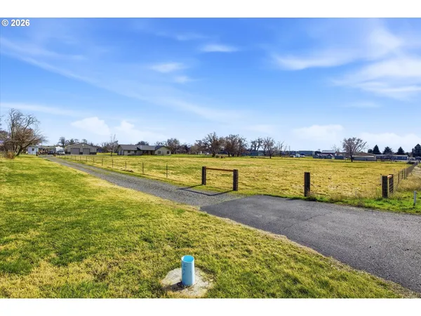 $700,000 | 495 Second Street West, Irrigon, OR 97844