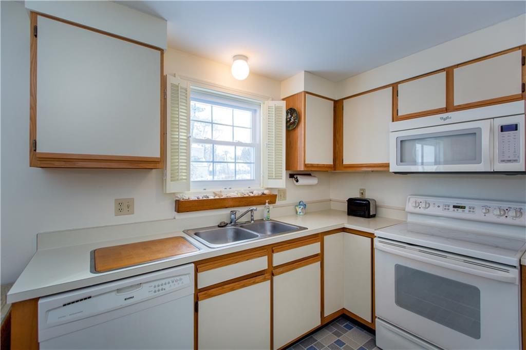 48 Willow Grove Road Brunswick, ME 04011 - Photo 13 of 35 Photo