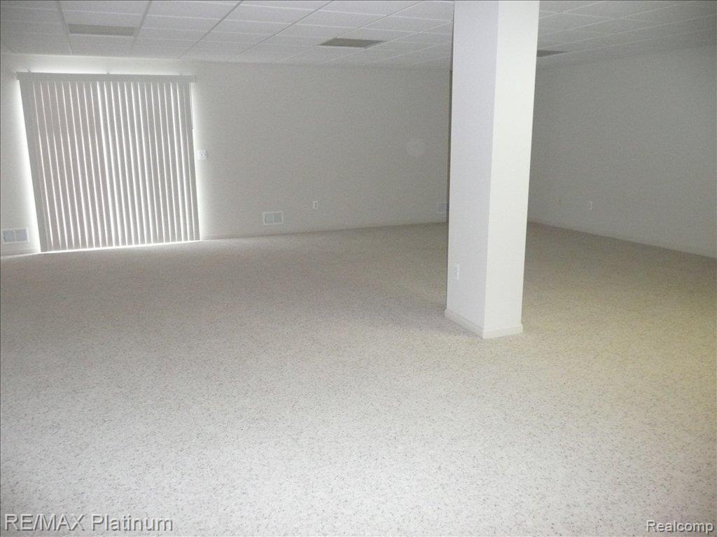 470 Hosta, Unit 74 Howell, MI 48843 - Photo 9 of 9 L.L. Family Room