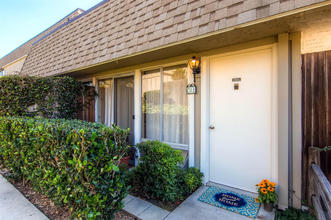 704 Regal Road, Unit C1 Encinitas, CA 92024 - Photo 2 of 25