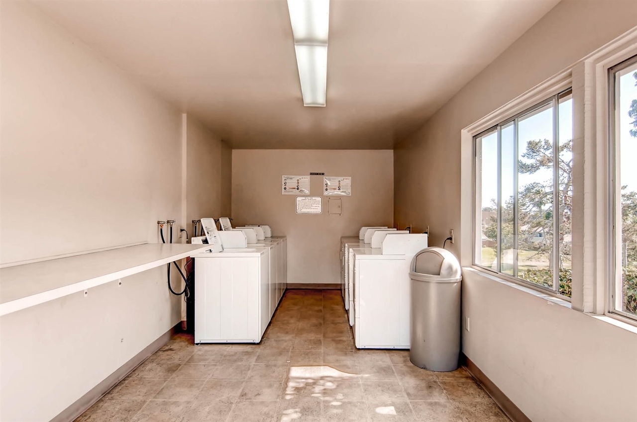 704 Regal Road, Unit C1 Encinitas, CA 92024 - Photo 23 of 25
