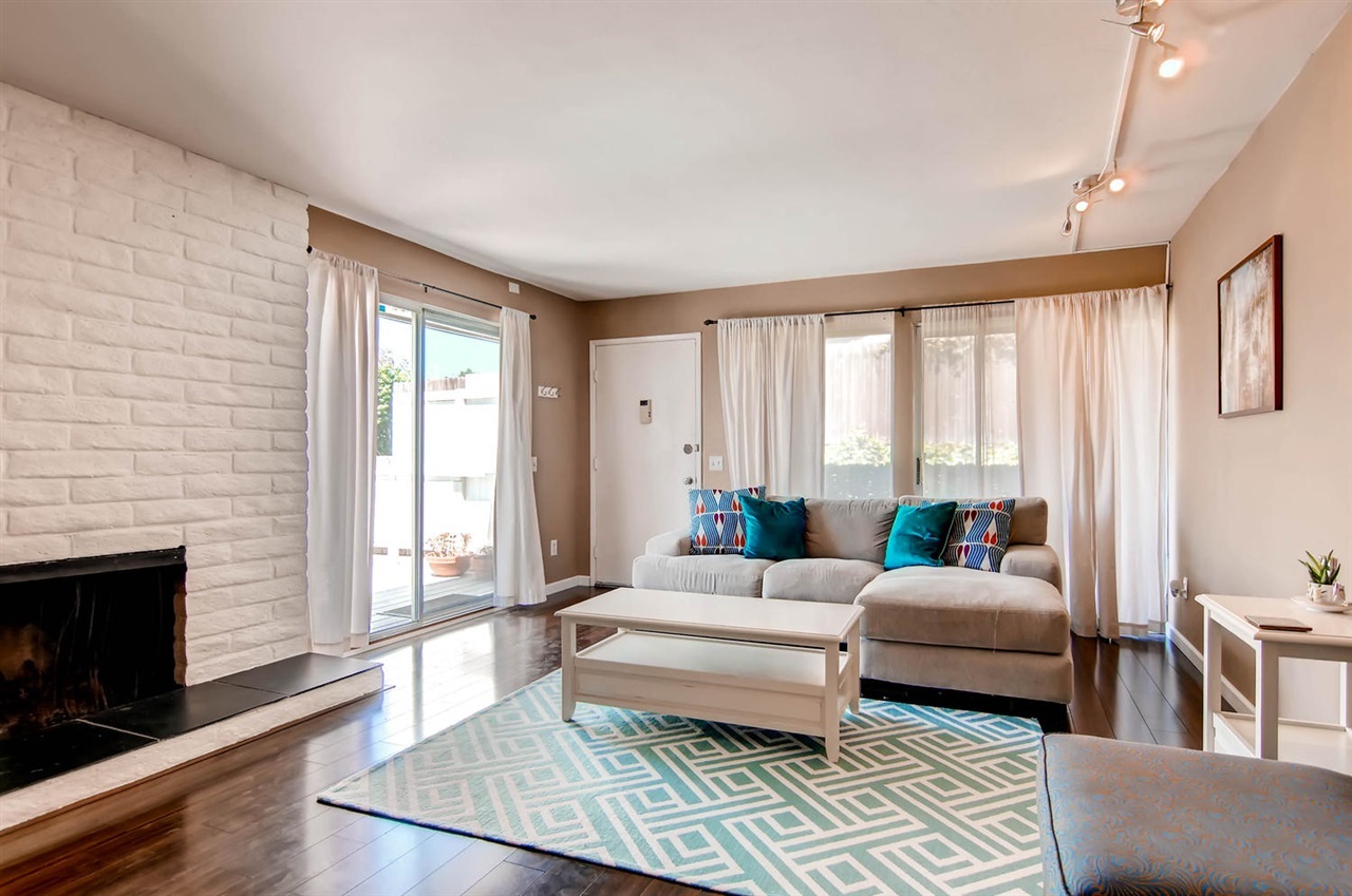 704 Regal Road, Unit C1 Encinitas, CA 92024 - Photo 6 of 25