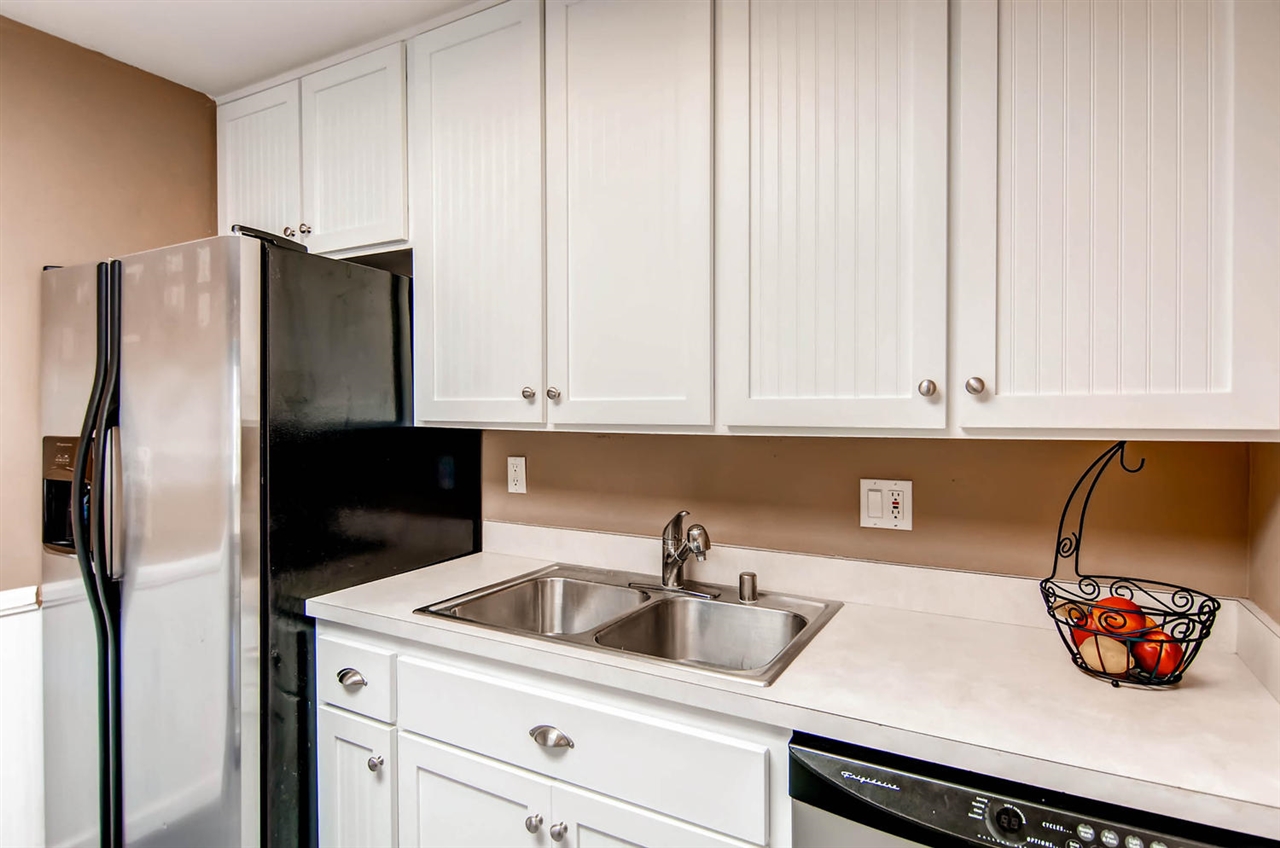 704 Regal Road, Unit C1 Encinitas, CA 92024 - Photo 10 of 25