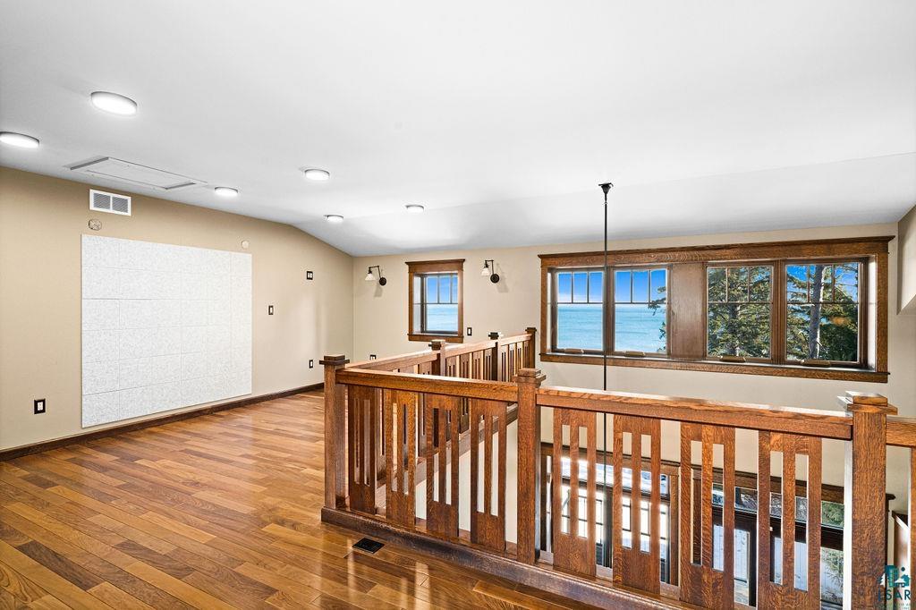 5220 London Road Duluth, MN 55804 - Photo 13 of 48