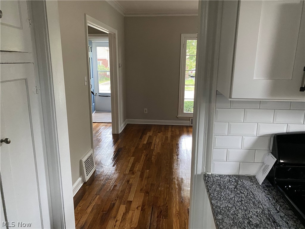 3578 Tullamore Road Cleveland, OH 44118 - Photo 18 of 32