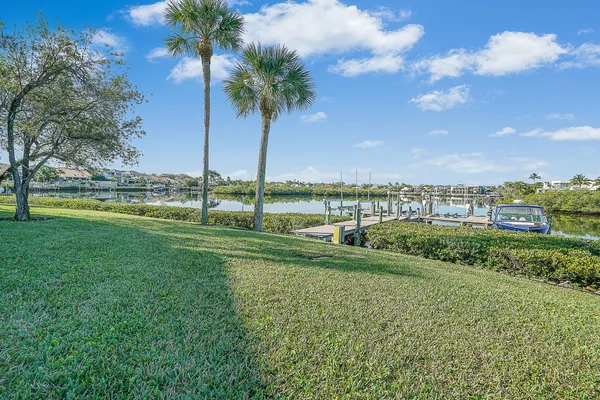 $13,500 | 2703 Captains Way, Jupiter, FL 33477