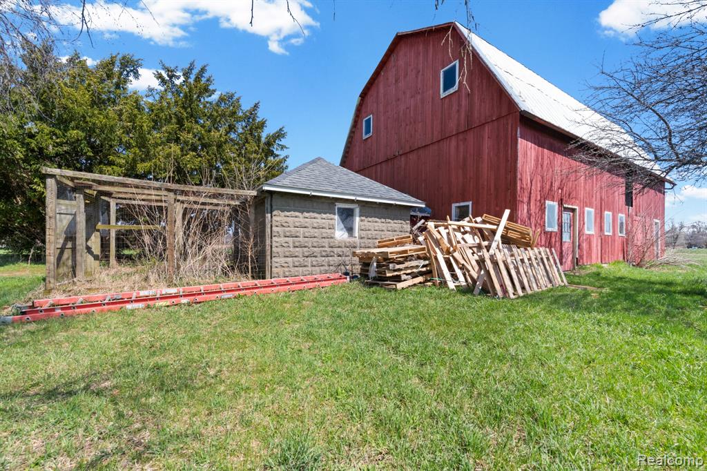 9269 Dixon Road Monroe, MI 48161 - Photo 48 of 57