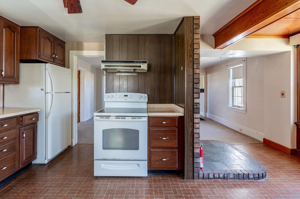 45 Comins Road Hadley, MA 01035 - Photo 8 of 25