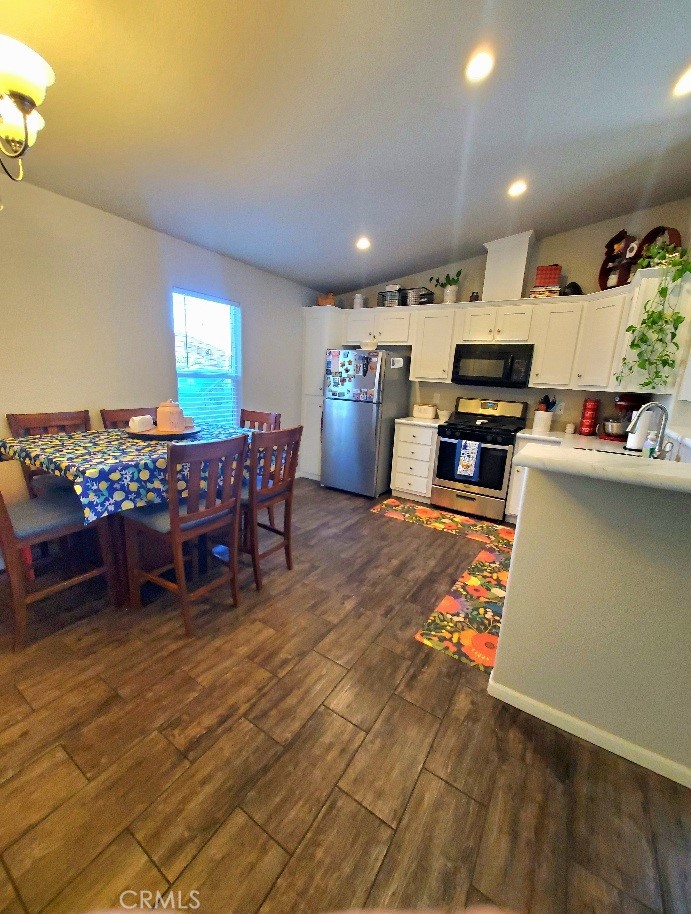 21621 Sandia Road, Unit 131 Apple Valley, CA 92308 - Photo 14 of 32