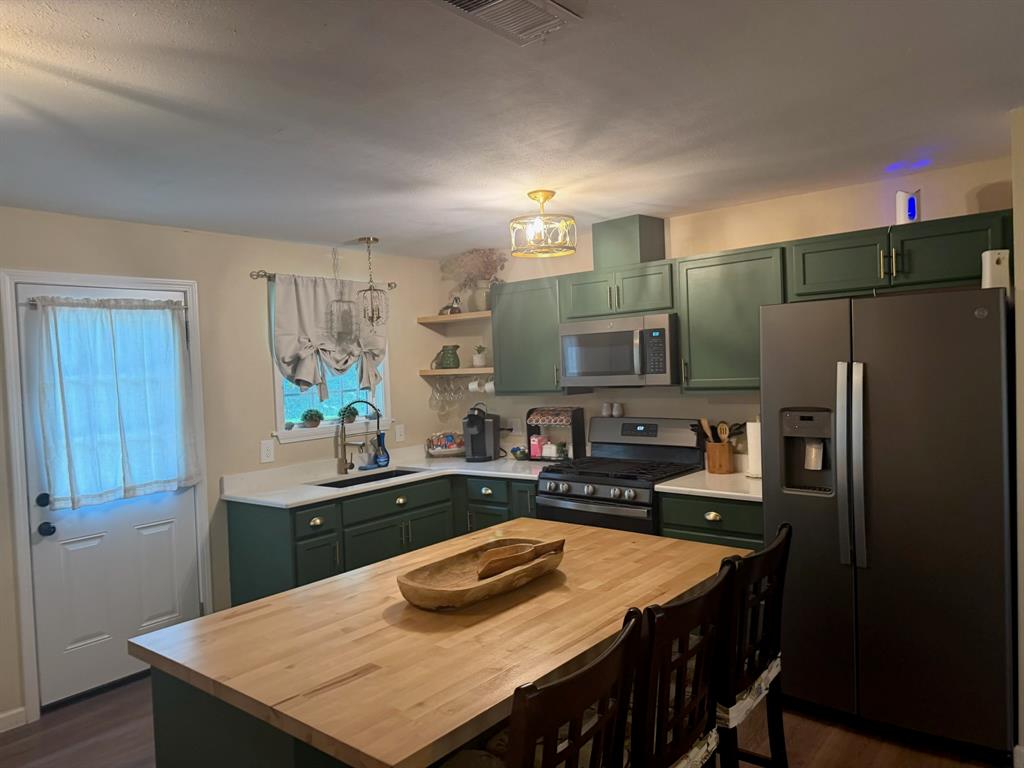 10096 Ferry Lake Road Oil City, LA 71061 - Photo 8 of 21