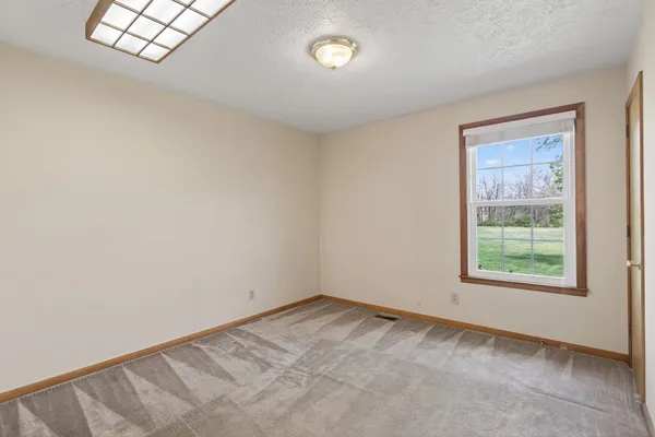 $2,000 | 832 New Shackle Island Road, Hendersonville, TN 37075