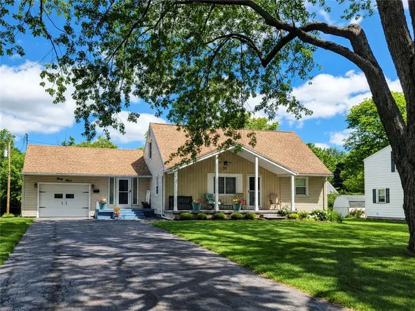 $199,900 | 33 Mercedes Drive, Chili, NY 14624