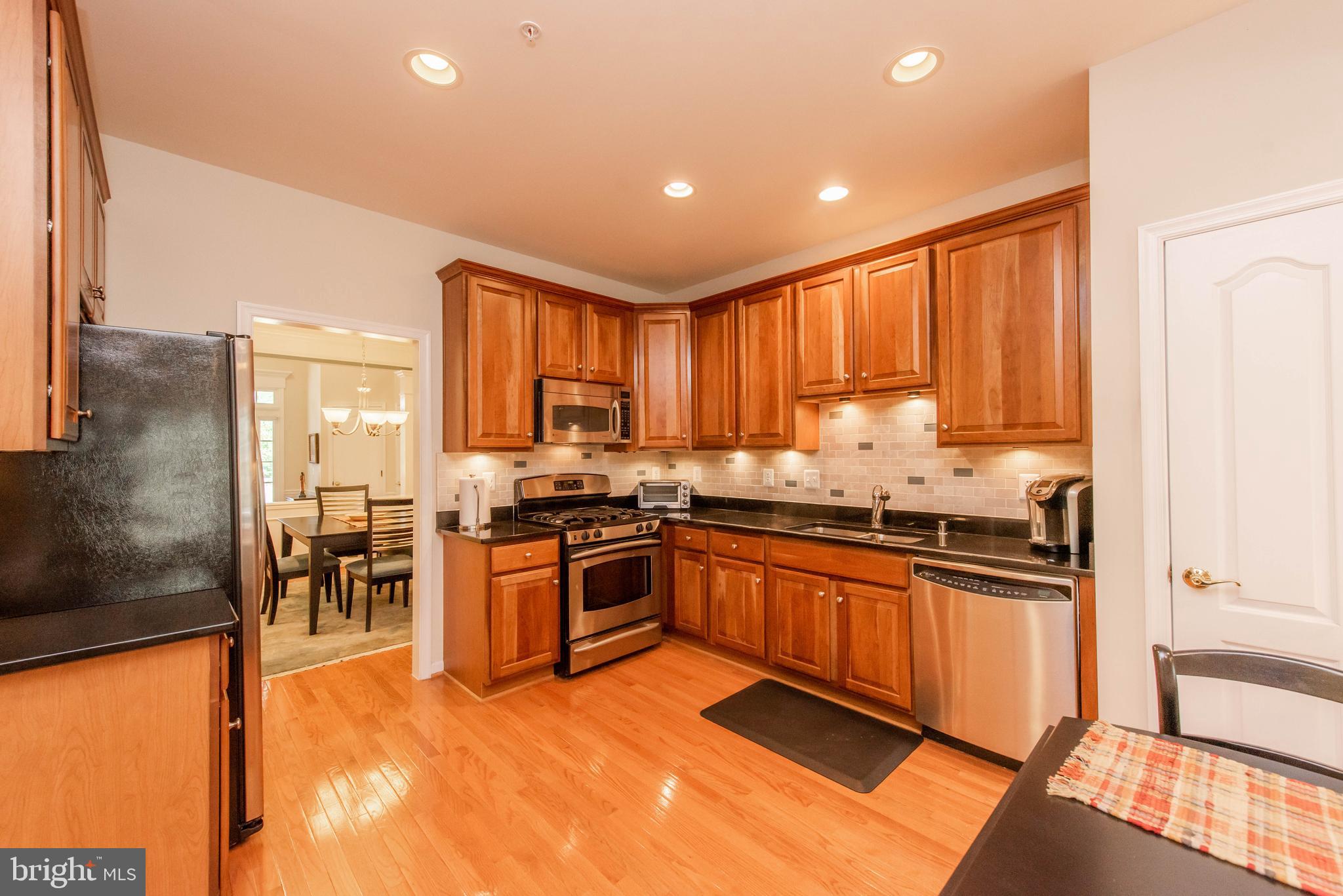 8249 Academy Road, Unit 44 Ellicott City, MD 21043 - Photo 7 of 50 Kitchen