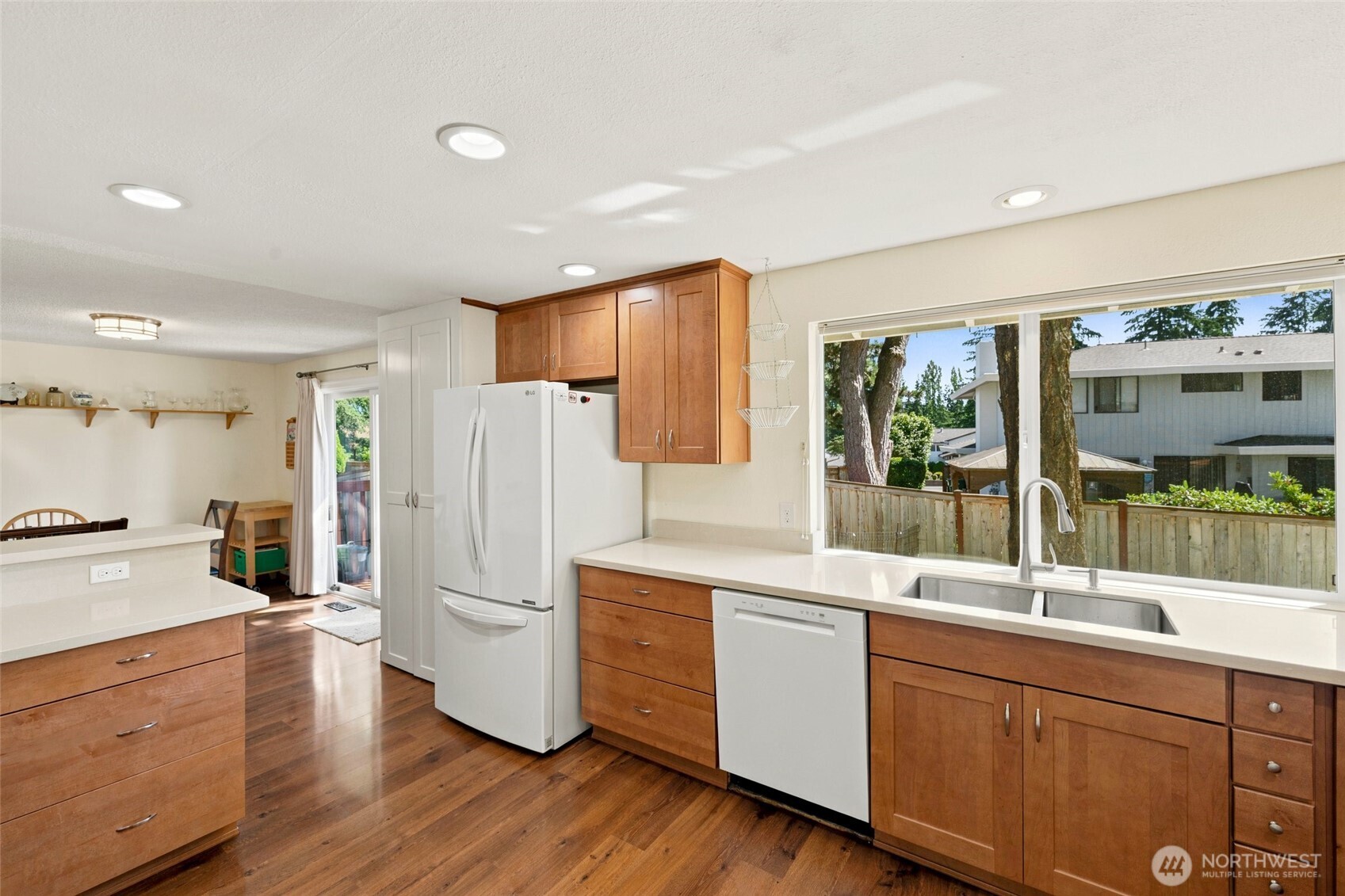 3657 Southwest 318th Street Federal Way, WA 98023 - Photo 8 of 26
