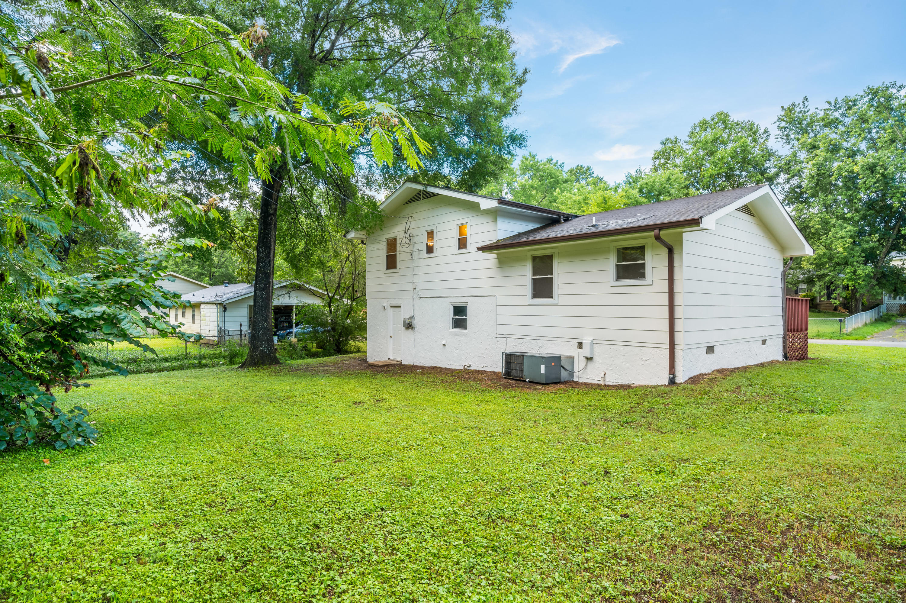 1613 North Chester Road Hixson, TN 37343 - Photo 18 of 20 1613-n-chester-rd-08
