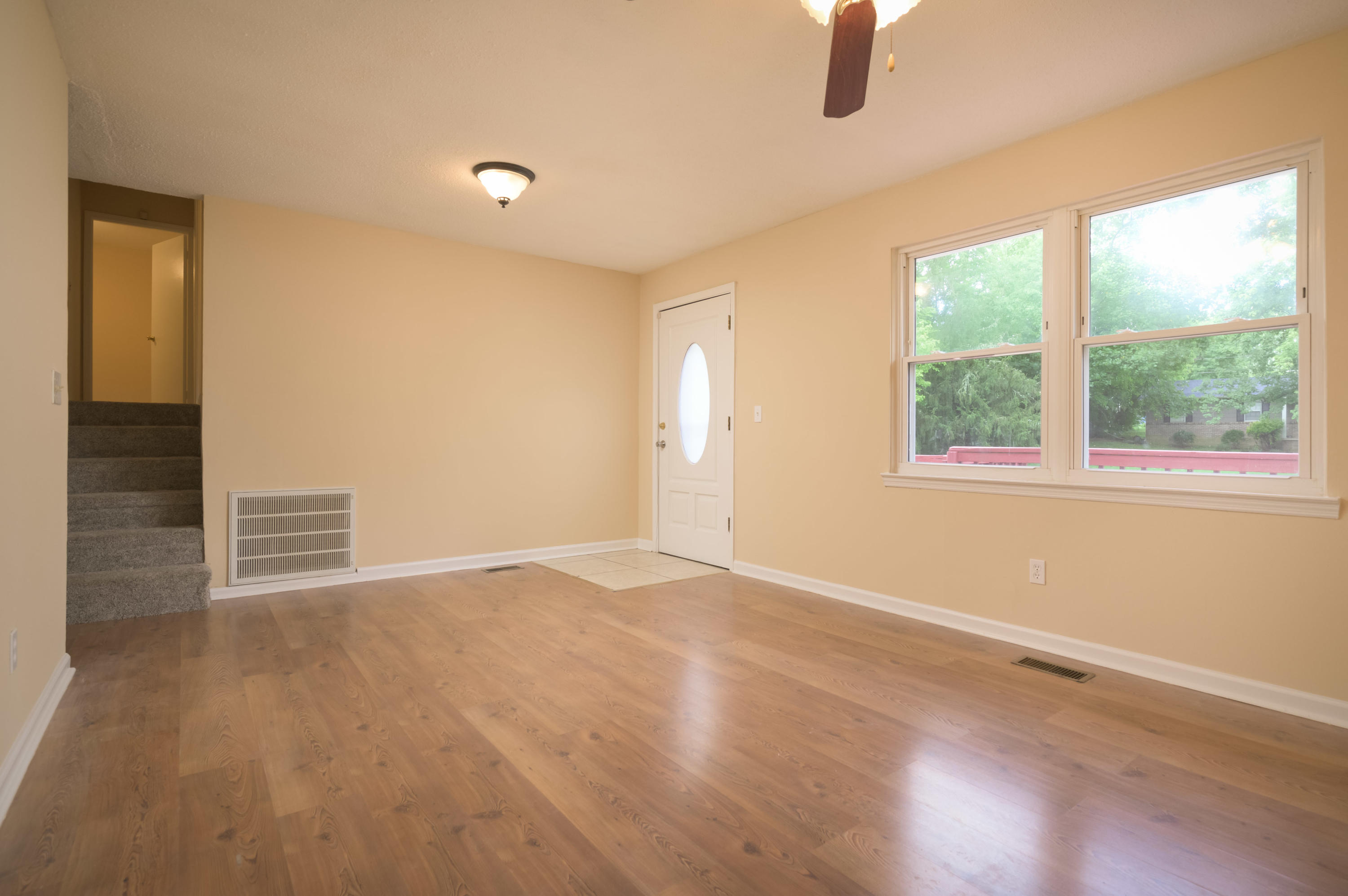 1613 North Chester Road Hixson, TN 37343 - Photo 4 of 20 1613-n-chester-rd-11