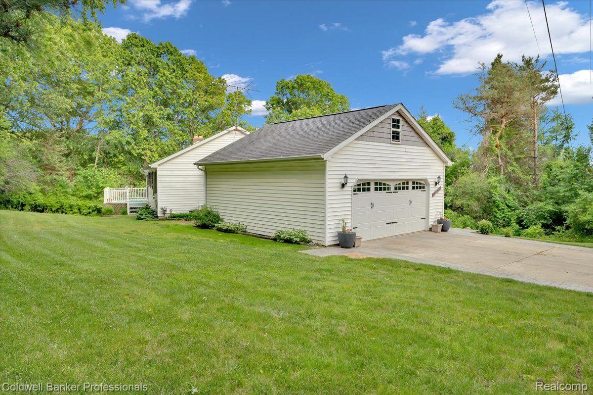 3931 Hosner Road Dryden, MI 48428 - Photo 3 of 40 Gallery Image 3